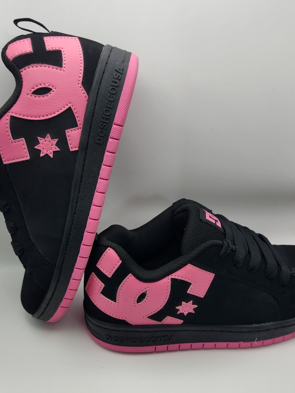 DC Black Sneakers with Pink Accents Unisex 6.5